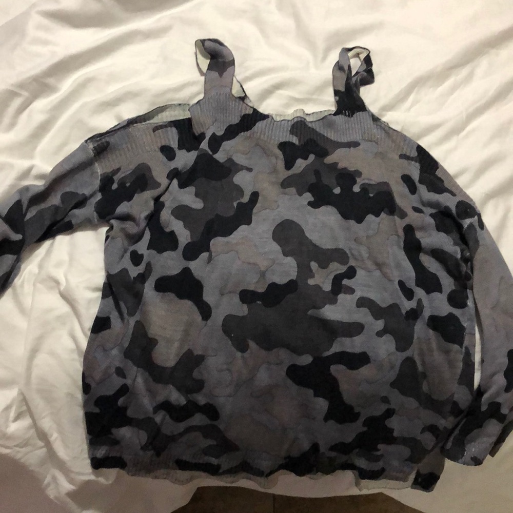Camo cold shoulder top